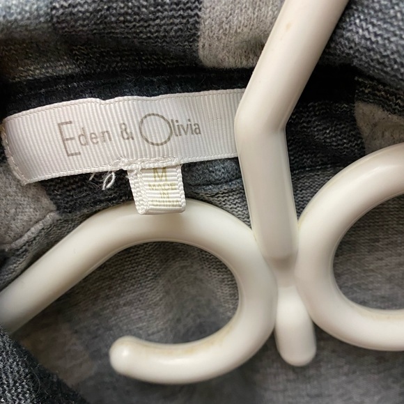 EDEN & OLIVIA PLAID LONG SLEEVE w BUTTONS - Picture 4 of 4